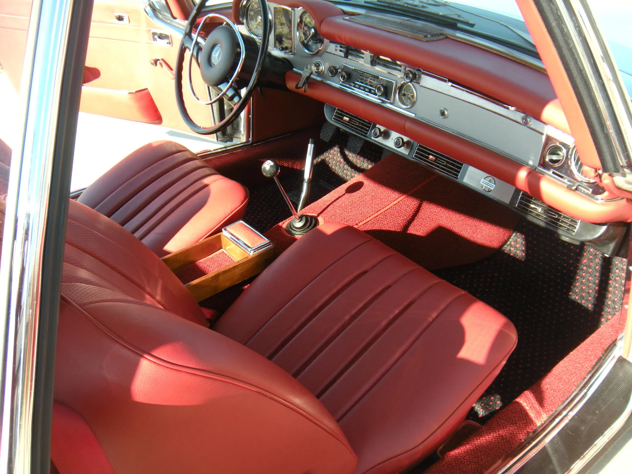 1969 Mercedes-Benz 280SL