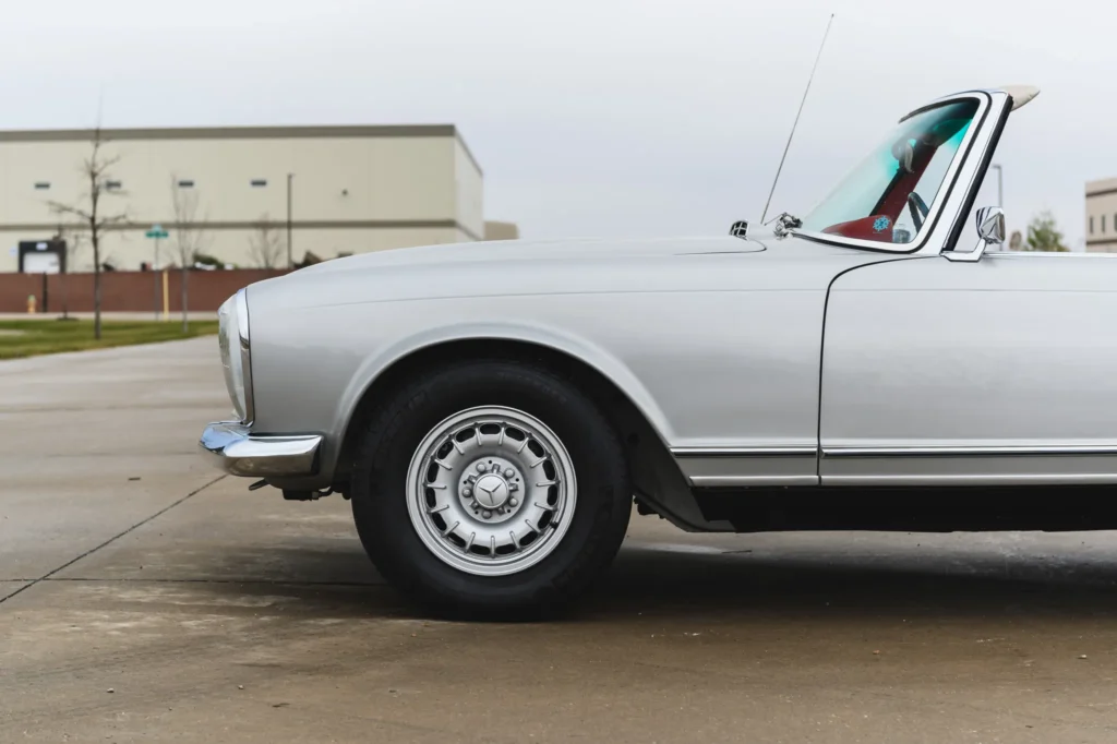 1969 Mercedes-Benz 280SL