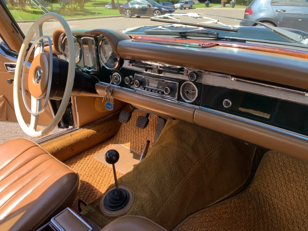 1969 Mercedes-Benz 280SL