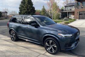 2022 Volvo XC90 T8 R-Design