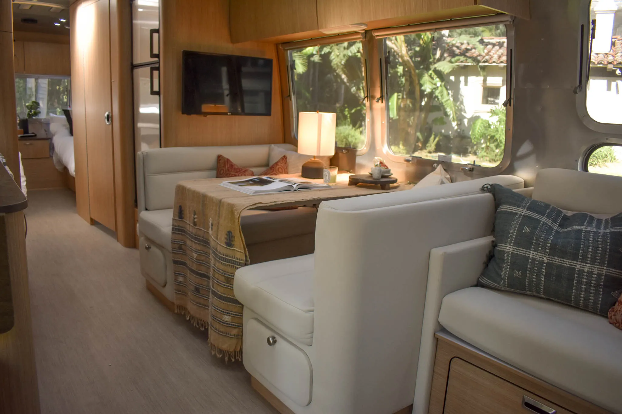 2020 Airstream Flying Cloud 30RB