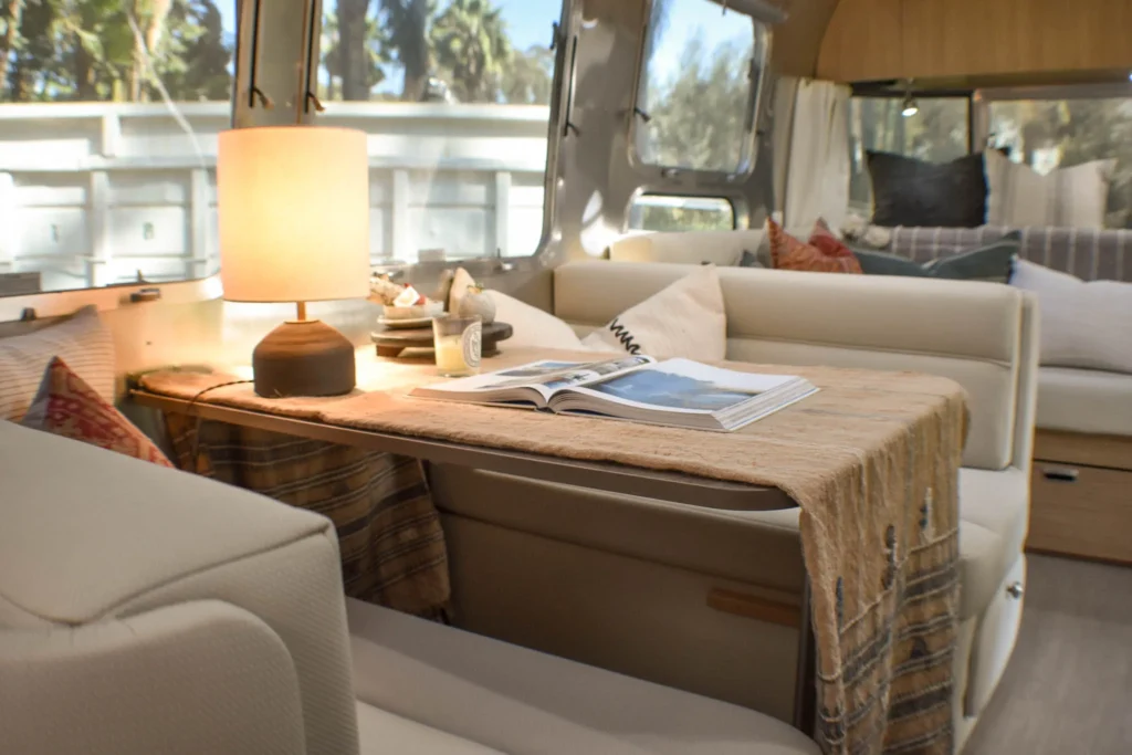 2020 Airstream Flying Cloud 30RB