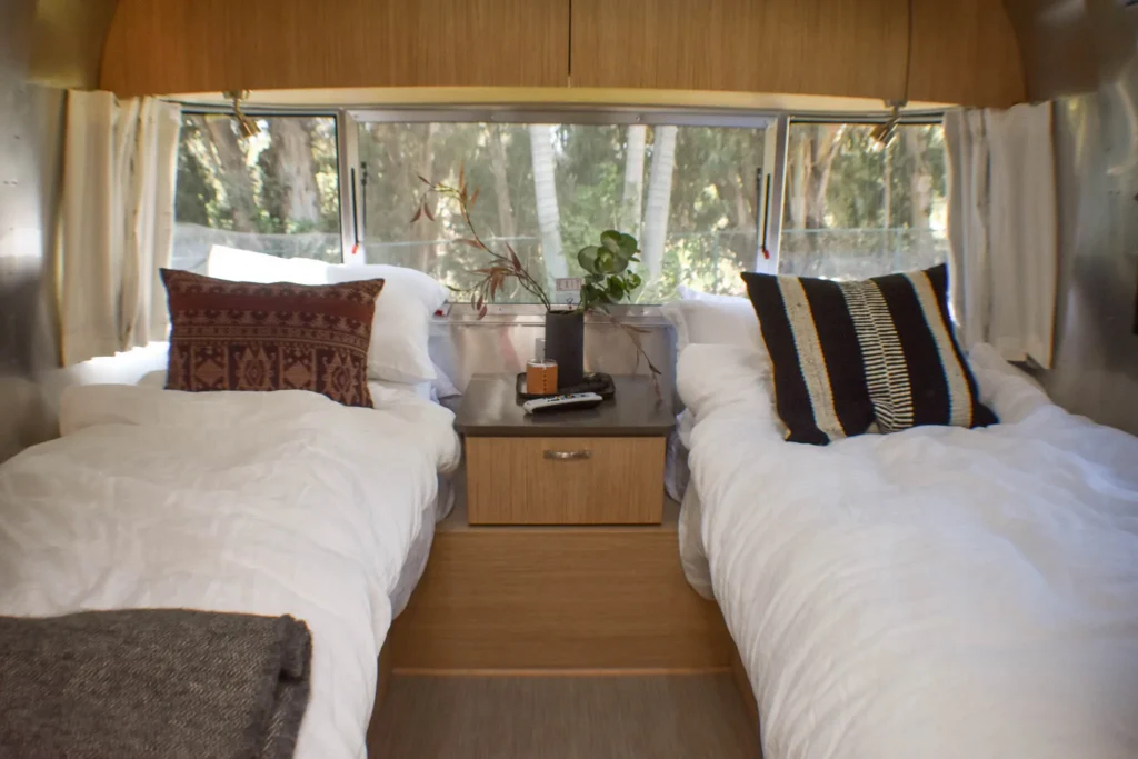 2020 Airstream Flying Cloud 30RB
