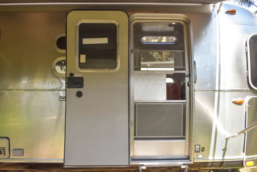 2020 Airstream Flying Cloud 30RB