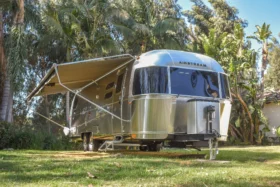 2020 Airstream Flying Cloud 30RB