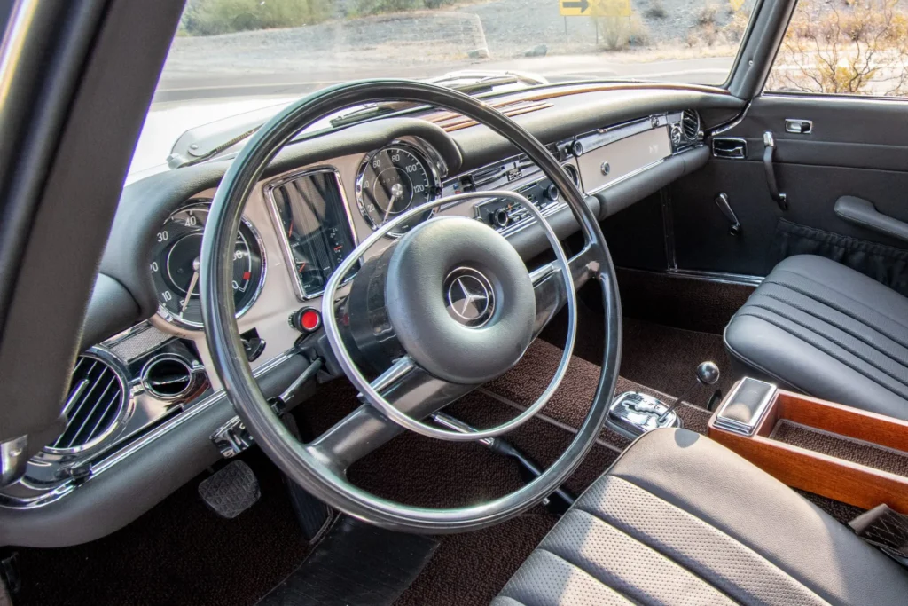 1970 Mercedes-Benz 280SL