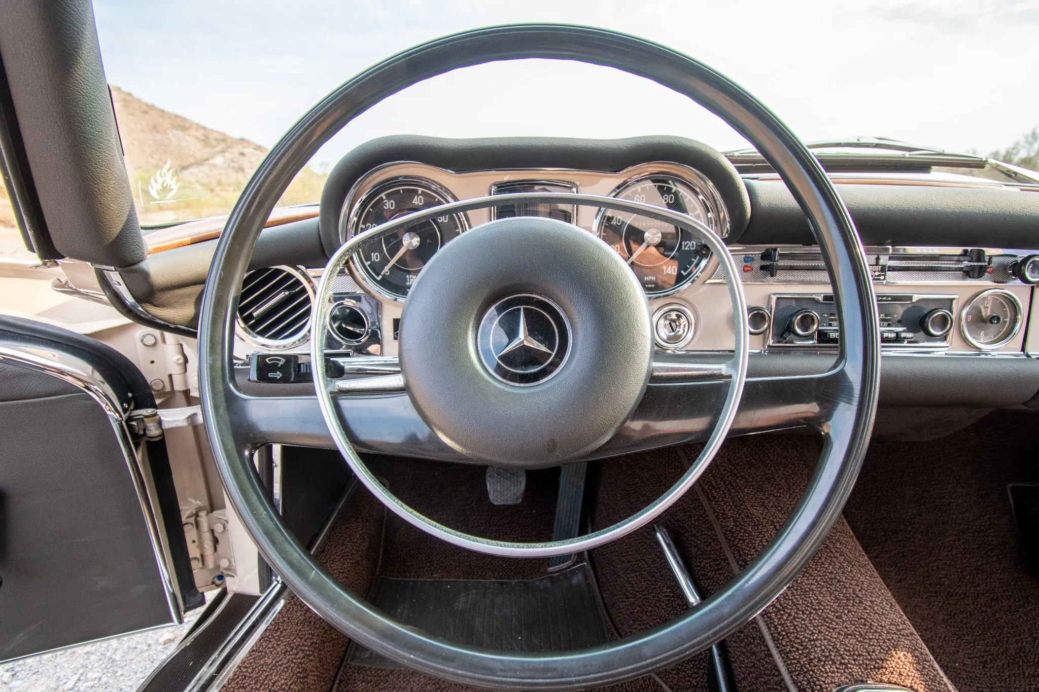 1970 Mercedes-Benz 280SL