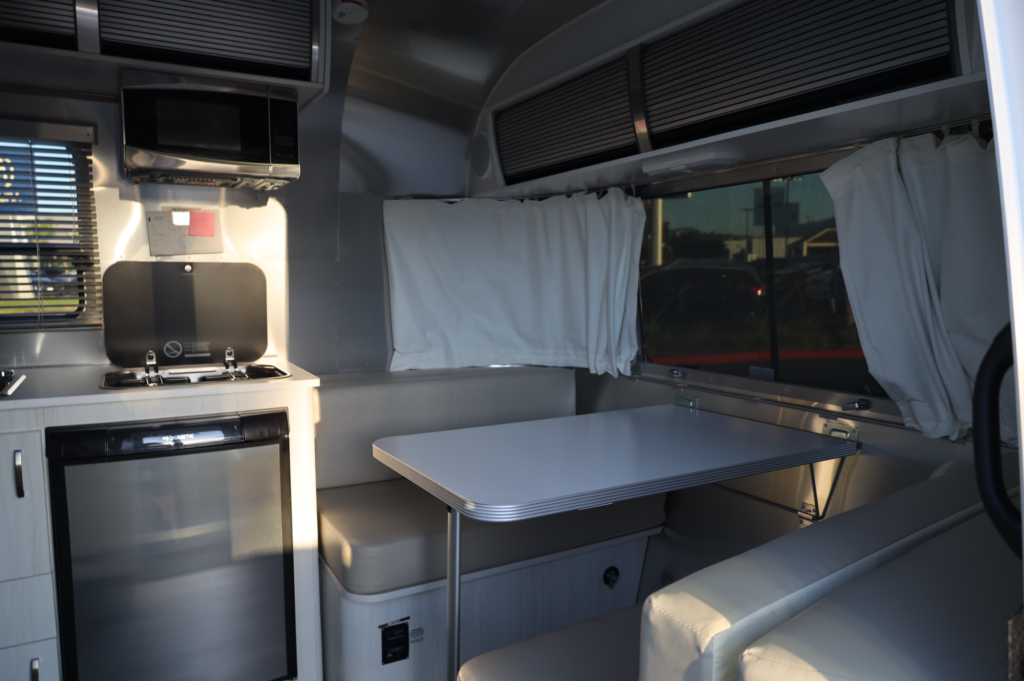 2019 Airstream Sport 16′ Travel Trailer