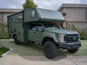 2019 Ford F-550 Super Duty Camper Conversion
