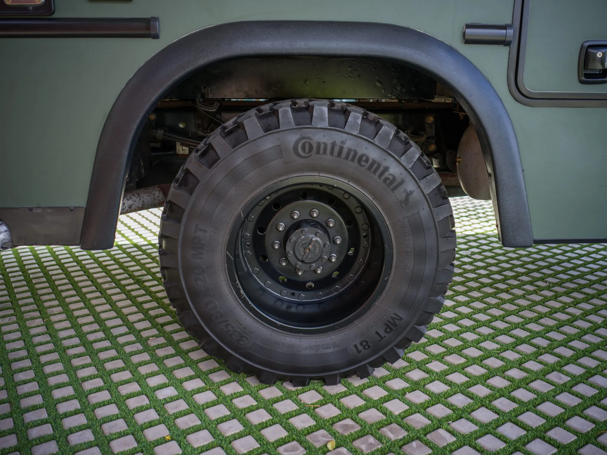 2019 Ford F-550 Super Duty Camper Conversion