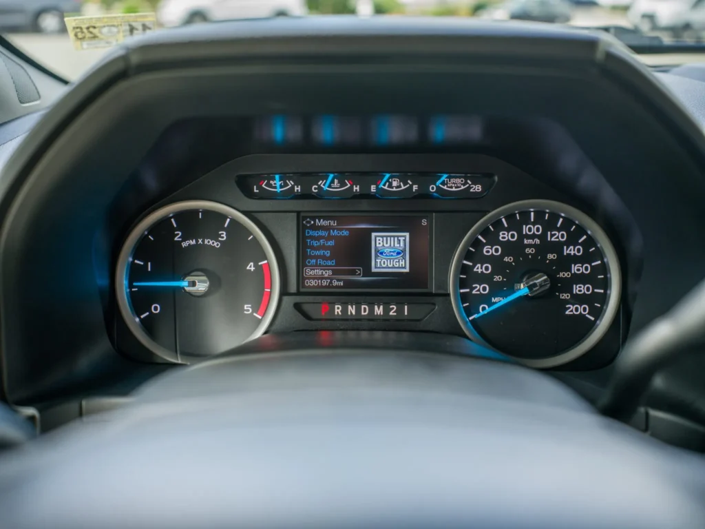 2019 Ford F-550 Super Duty Camper Conversion