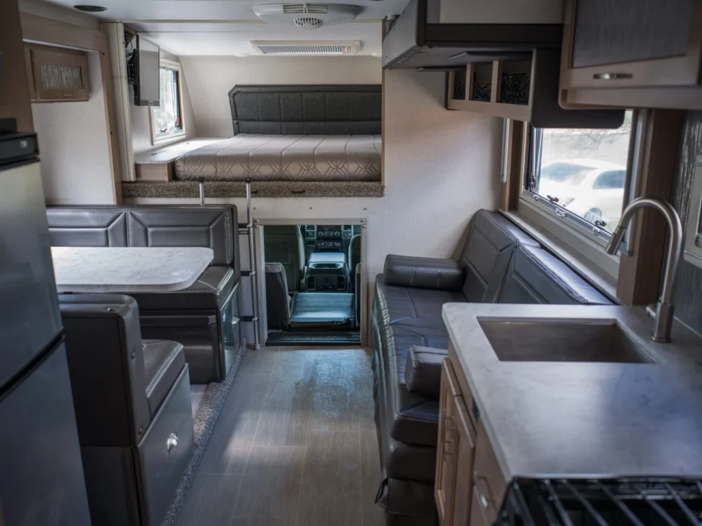 2019 Ford F-550 Super Duty Camper Conversion