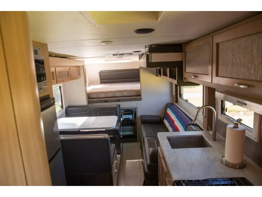 2019 Ford F-550 Super Duty Camper Conversion