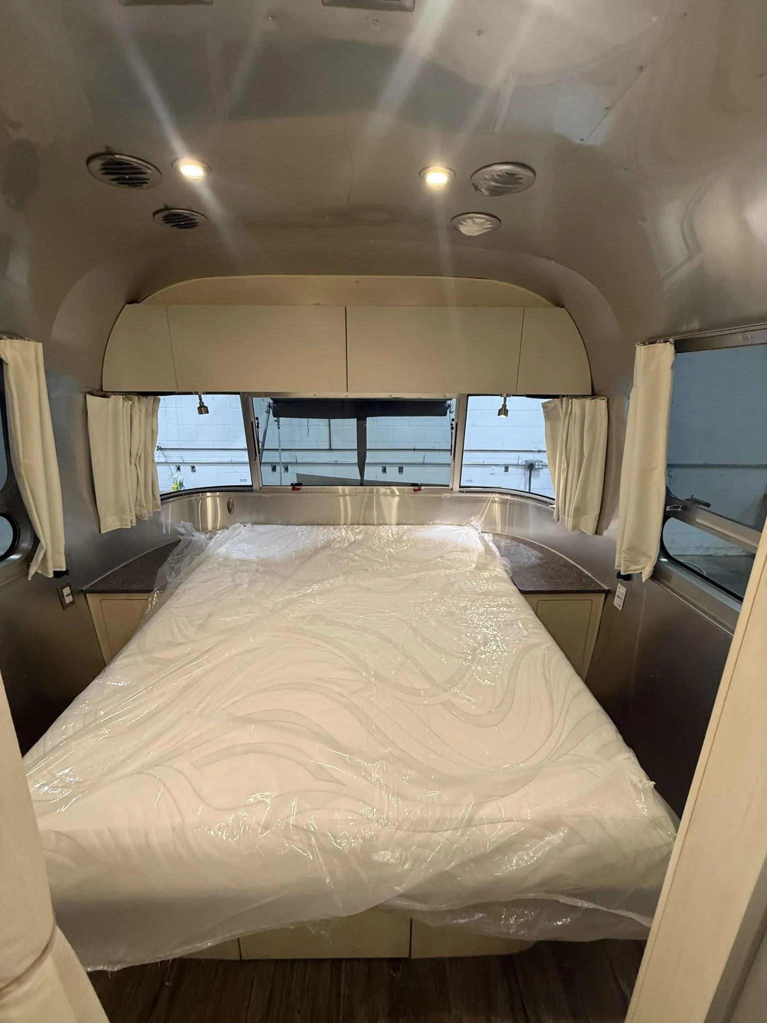 2023 Airstream Flying Cloud 28RB