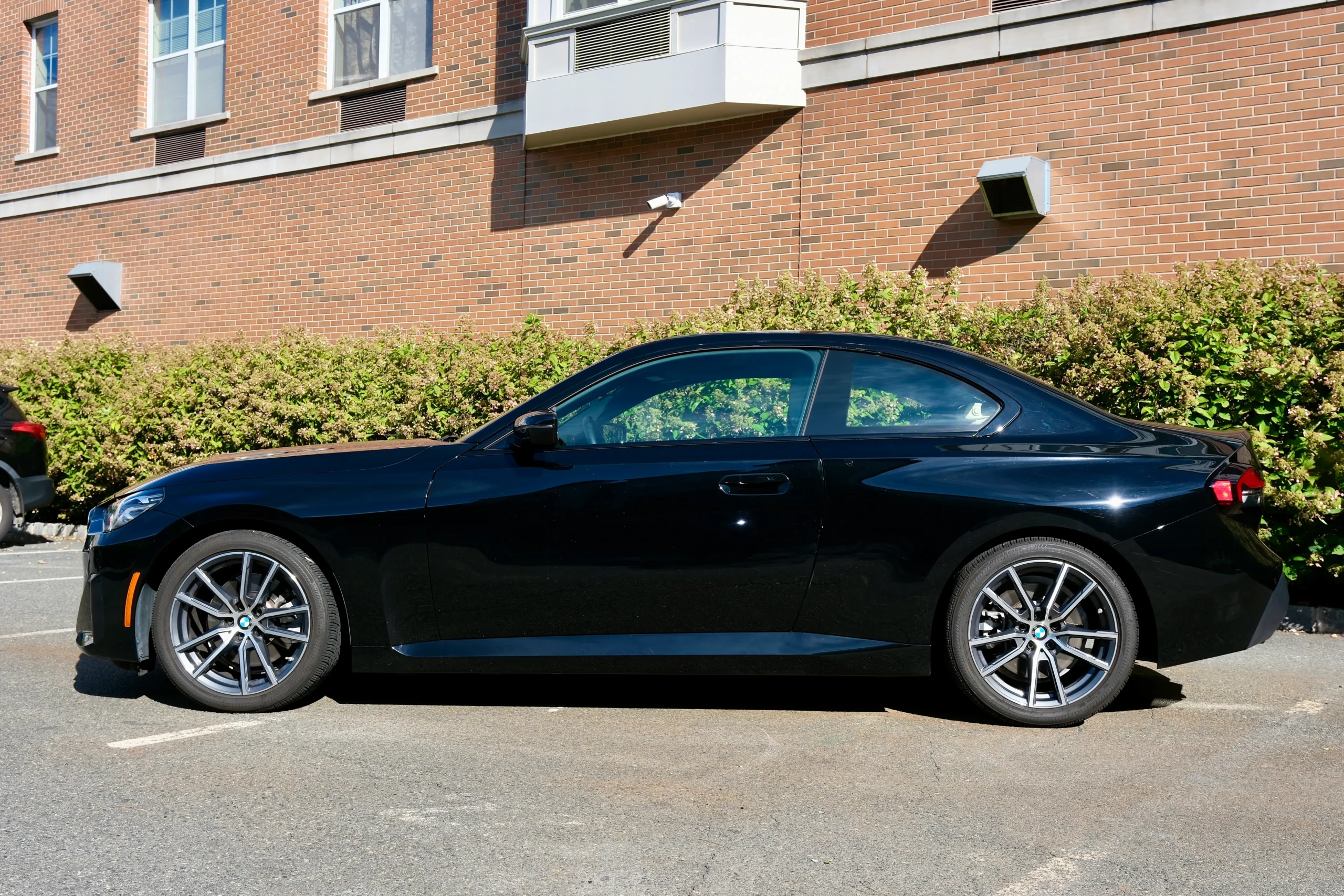 2023 BMW 2 Series 230i Coupe 2D RWD