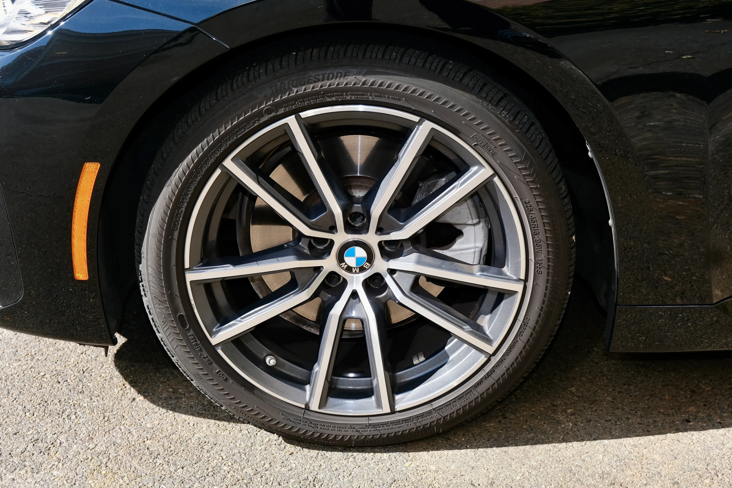 2023 BMW 2 Series 230i Coupe 2D RWD