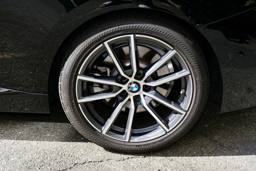 2023 BMW 2 Series 230i Coupe 2D RWD