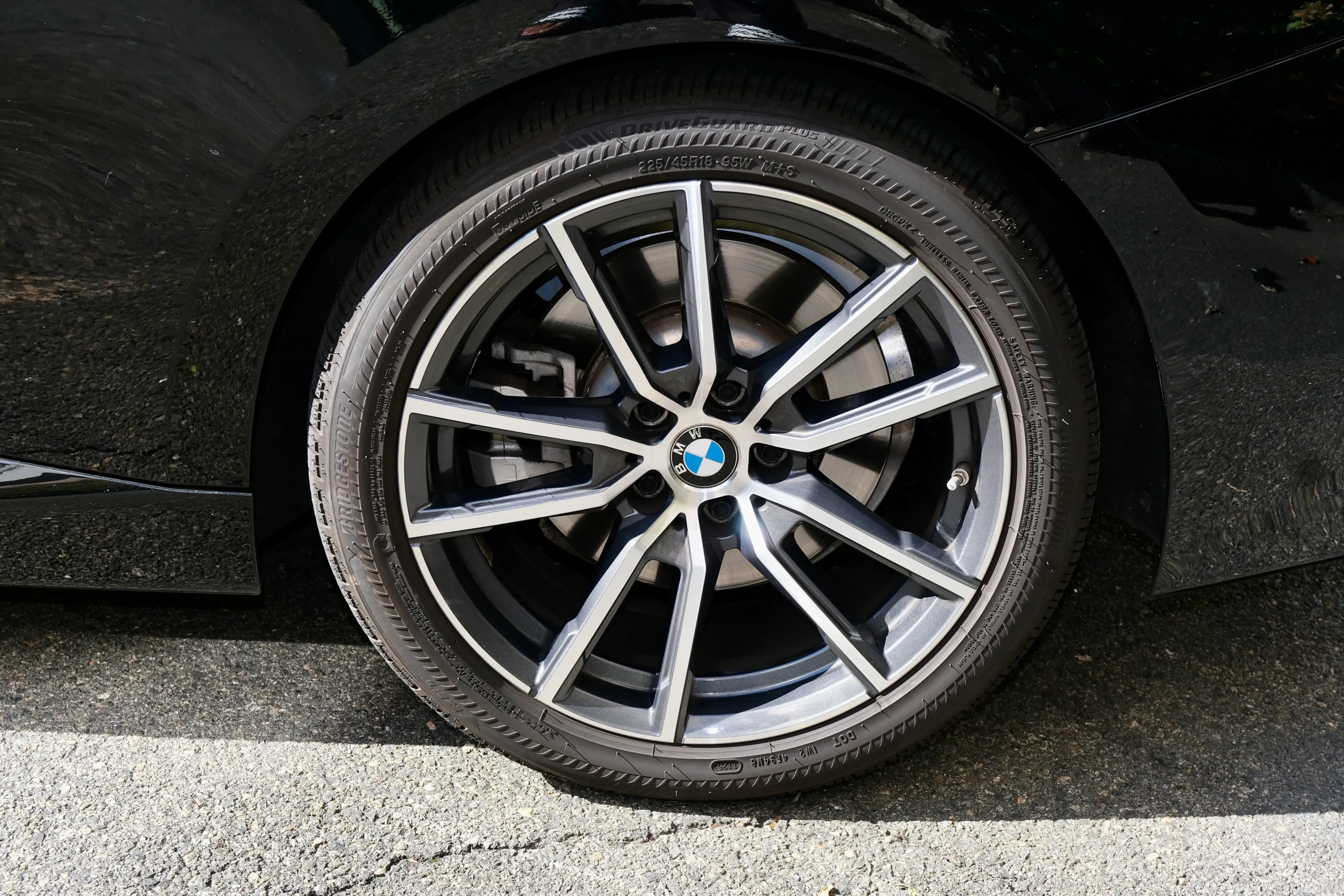 2023 BMW 2 Series 230i Coupe 2D RWD