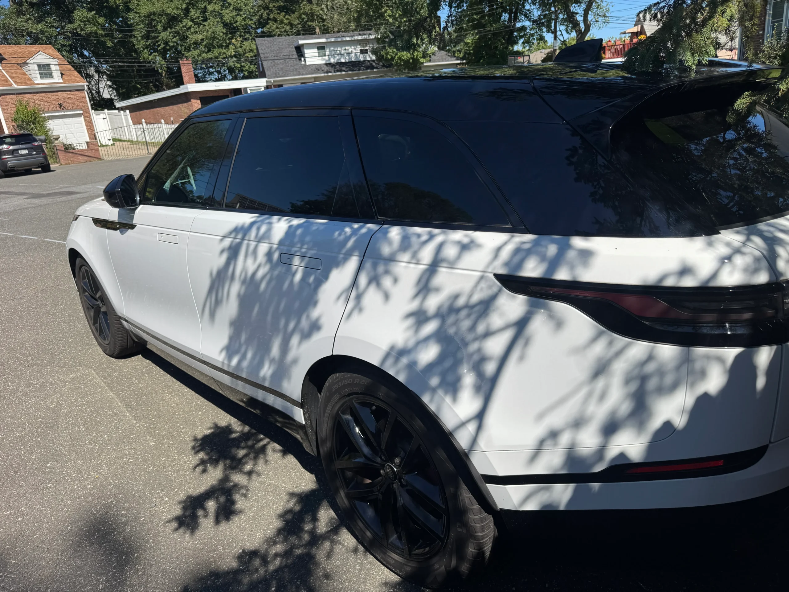 2025 Land Rover Range Rover Velar P250 Dynamic SE Sport Utility 4D AWD/4WD