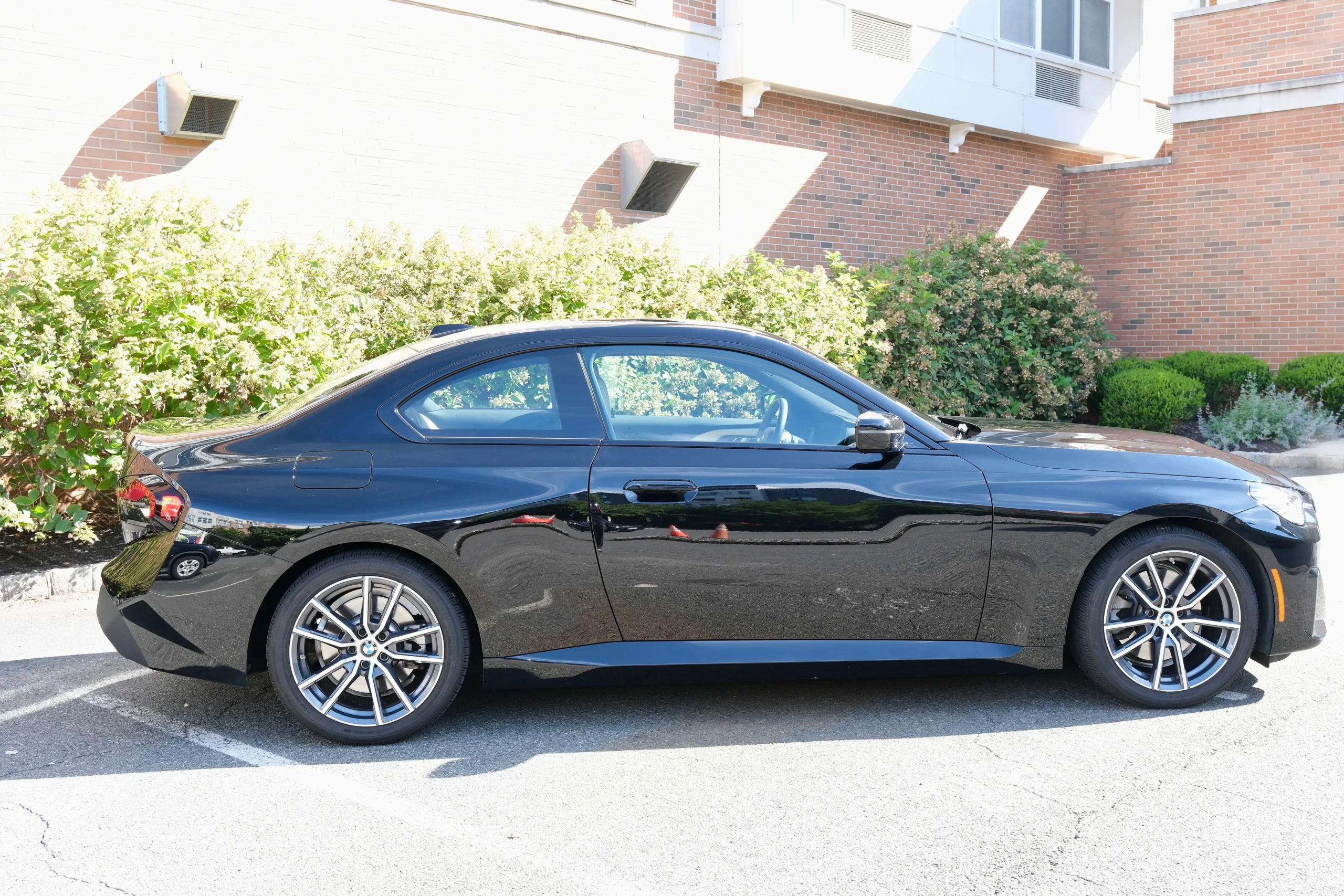 2023 BMW 2 Series 230i Coupe 2D RWD