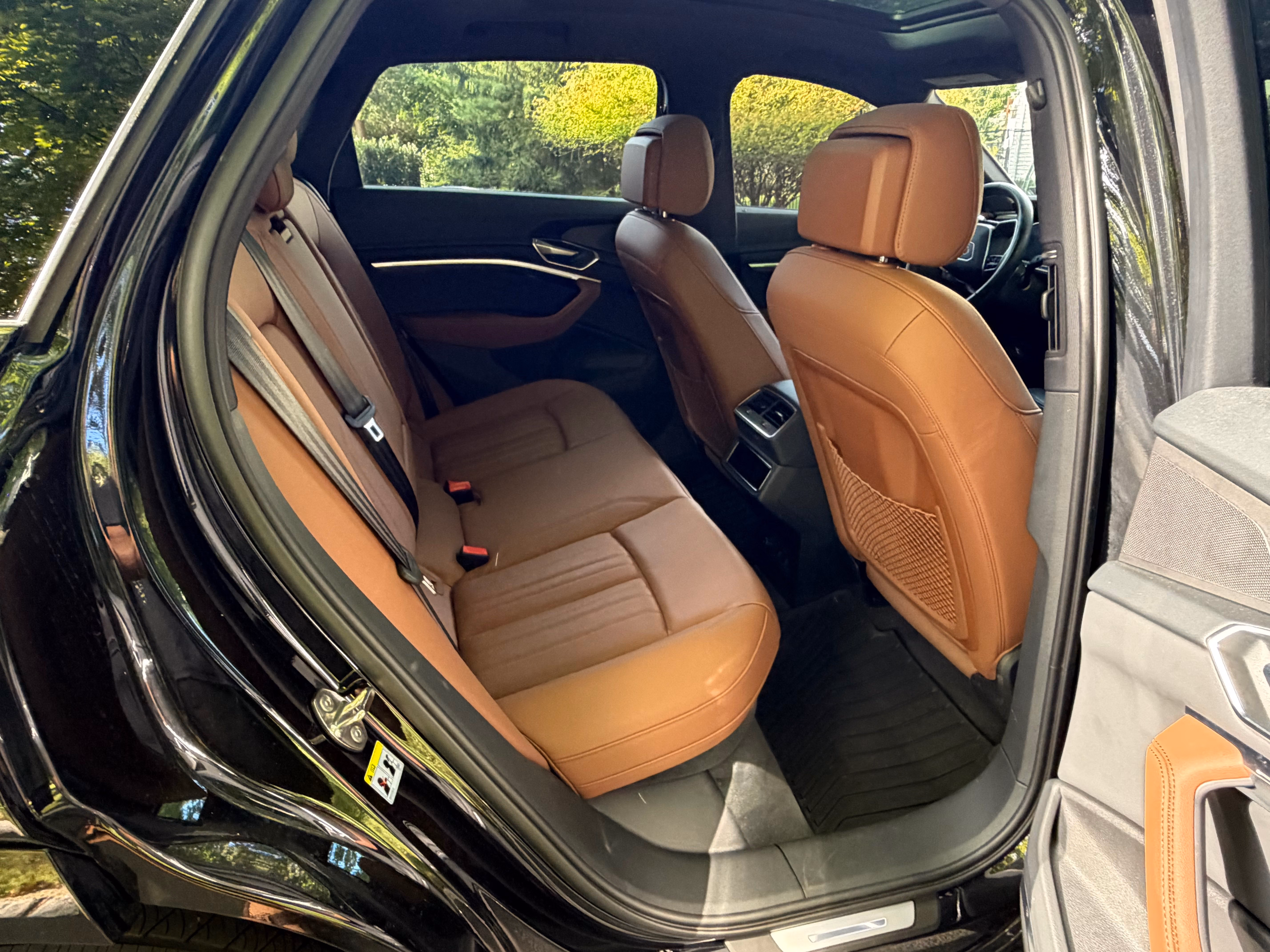 2022 Audi e-tron Premium Plus Sport Utility 4D AWD/4WD